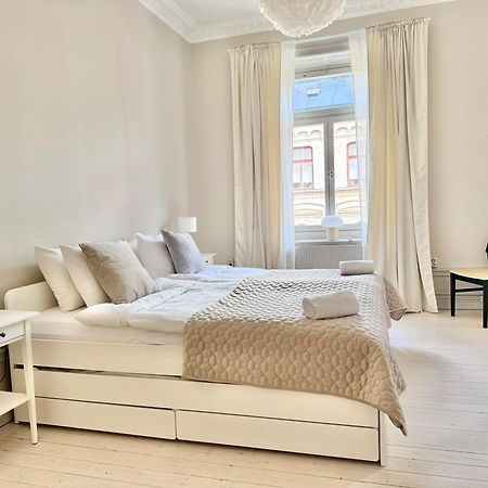 Laegenhet Med Fantastiskt Laege Apartment Stockholm Exterior foto