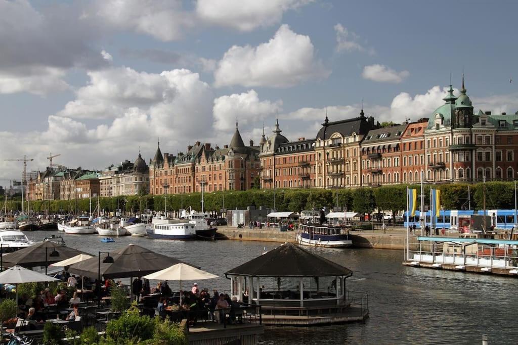 Laegenhet Med Fantastiskt Laege Apartment Stockholm Exterior foto